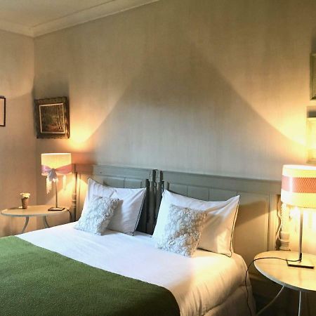 アルカング Les Volets Bleus Bed & Breakfast エクステリア 写真