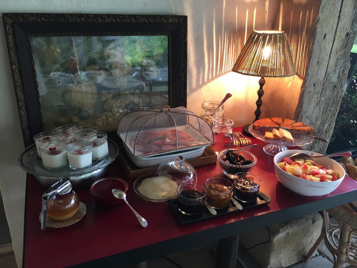 アルカング Les Volets Bleus Bed & Breakfast エクステリア 写真